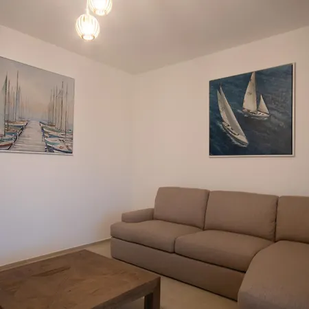 Aparthotel Enaja - Luxury Retreat Budoni