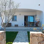 Enaja - Luxury Retreat Ξενοδοχείο με διαμερίσματα Budoni
