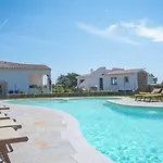 Ξενοδοχείο με διαμερίσματα Enaja - Luxury Retreat