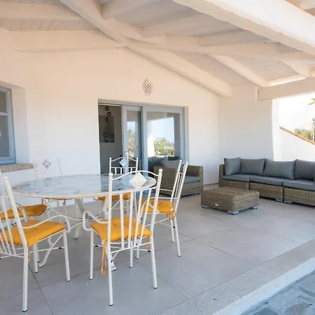 Aparthotel Enaja - Luxury Retreat