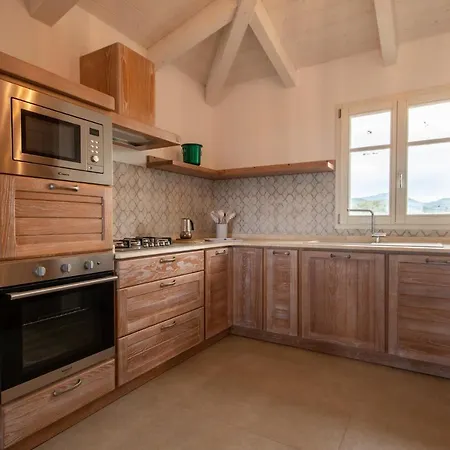 Enaja - Retreat